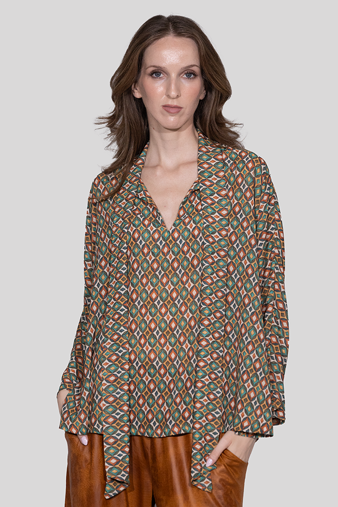 ΠΟΥΚΑΜΙΣΟ ΓΡΑΒΑΤΑ 4