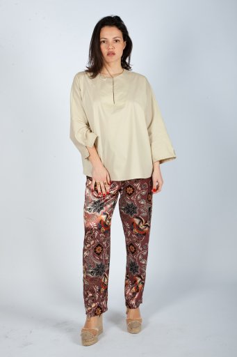 Box beige blouse