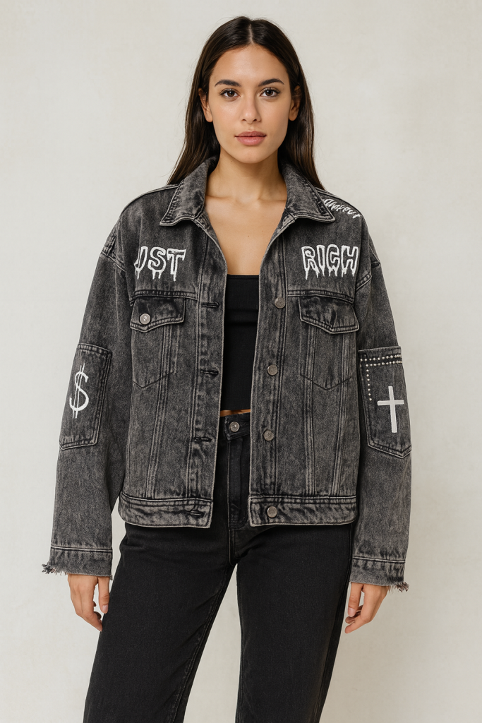 Μπουφάν τζιν μαυρο με στάμπες μαυρο