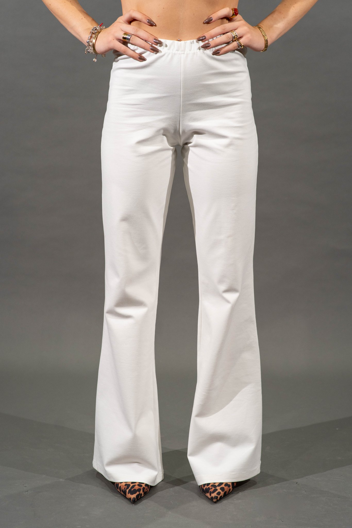 ΚΑΜΠΑΝΑ ΠΑΝΤΕΛΟΝΙ 600 PUNDO 2