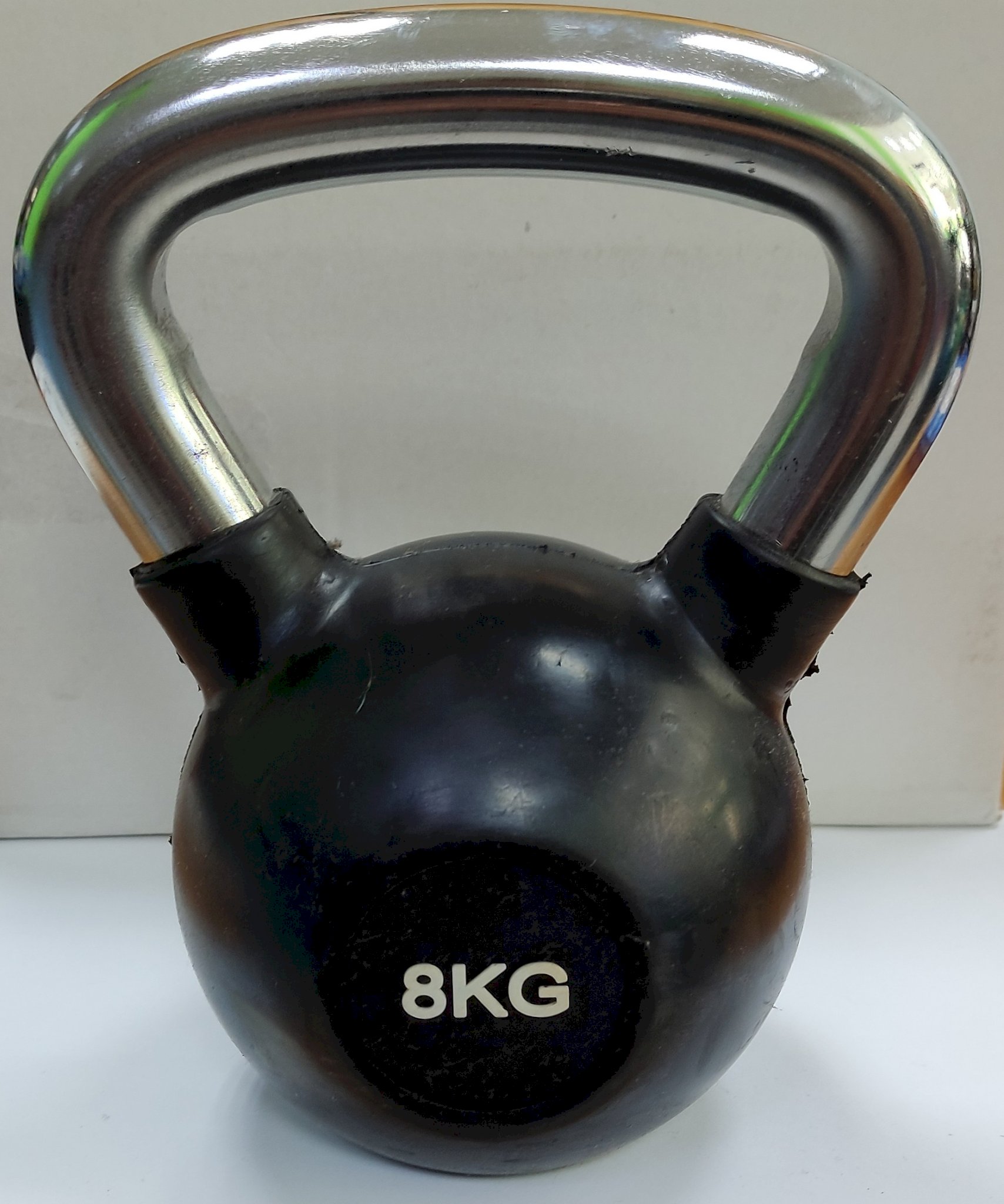 KETTLEBELL 8kgr ΛΑΣΤΙΧΟΠΟΙΗΜΕΝΟ ΜΕ ΛΑΒΗ ΧΡΩΜΙΟΥ