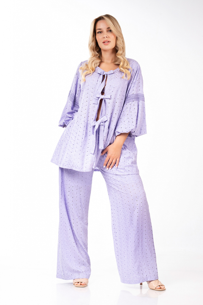 Υπέροχο outfit σε κιπούρ βαμβακερή δαντέλα