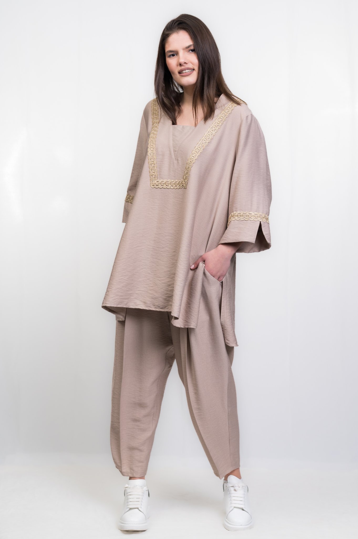 ΠΑΝΤΕΛΟΝΑ ΜΕ ΠΙΕΤΕΣ