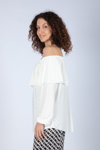 Blouse Carmen in white color