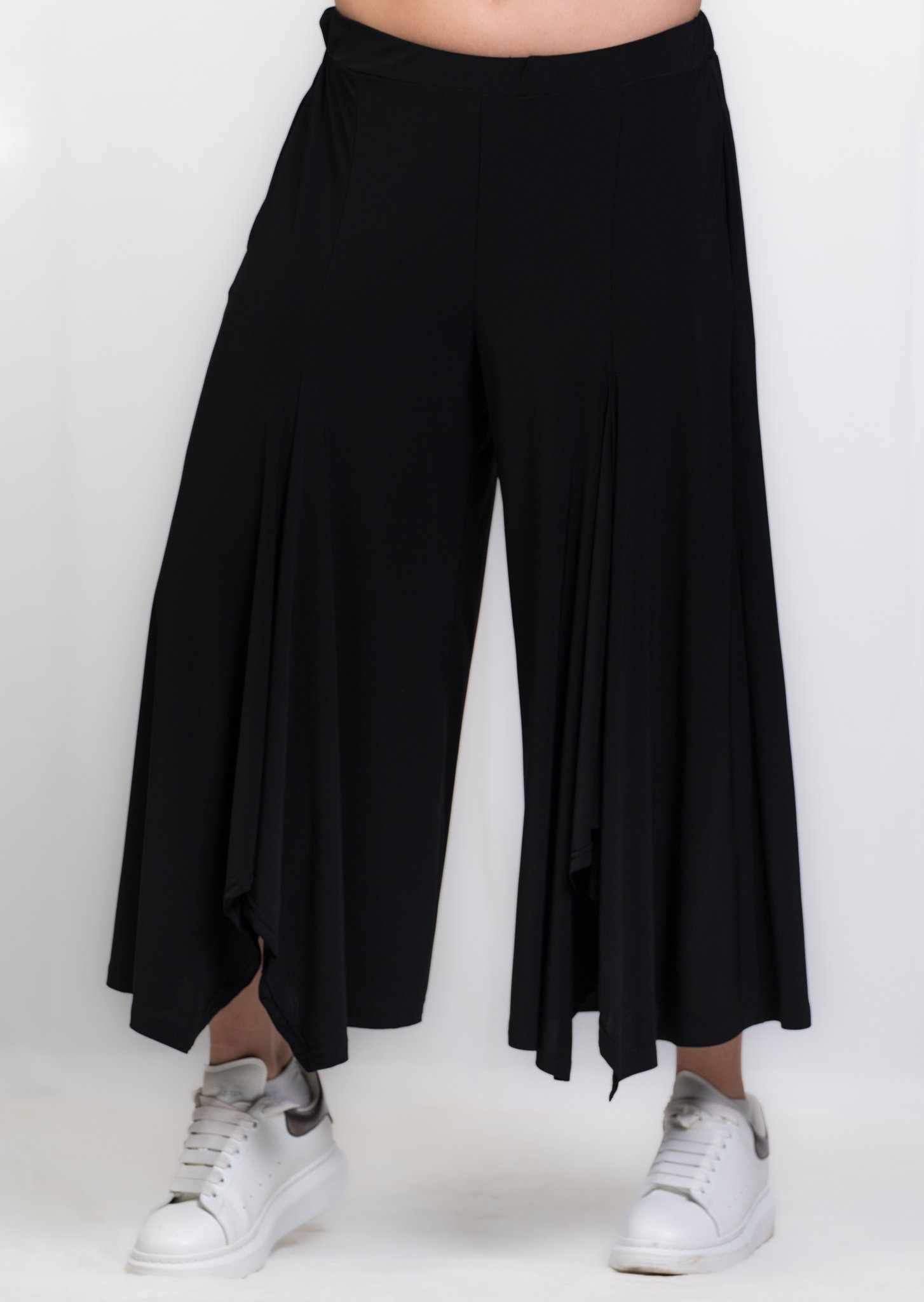 ΠΑΝΤΕΛΟΝΑ-ΦΟΥΣΤΑ