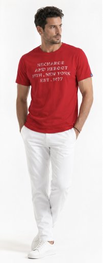 Μπλουζάκι T-shirt μακό βαμβακερό
pech finish σε χρώμα κόκκινο 